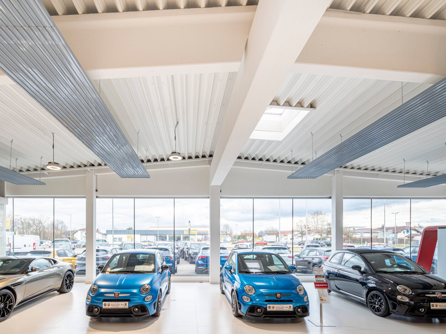 Zehnder ZFP, RHC, CP, Ceiling Panel, Zehnder, Reference, exhibition, salesroom, showroom, cars, Autoland, Pocking,bavaria