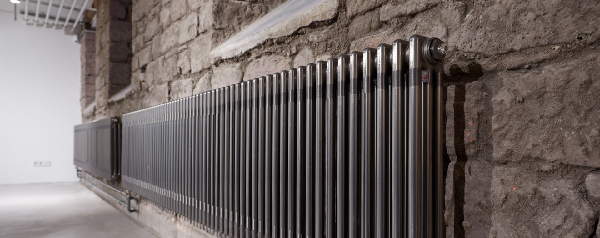 Reference Zehnder Charleston Decorative radiator Front view